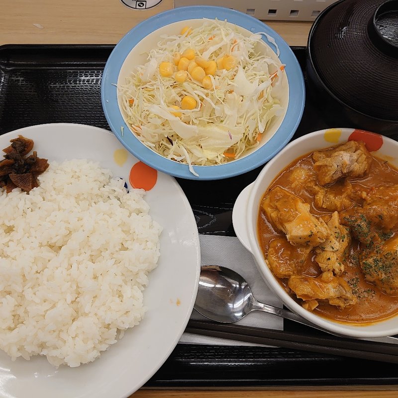 ごろごろチキンのバターチキンカレー生野菜セット(松屋 大井町店 )
