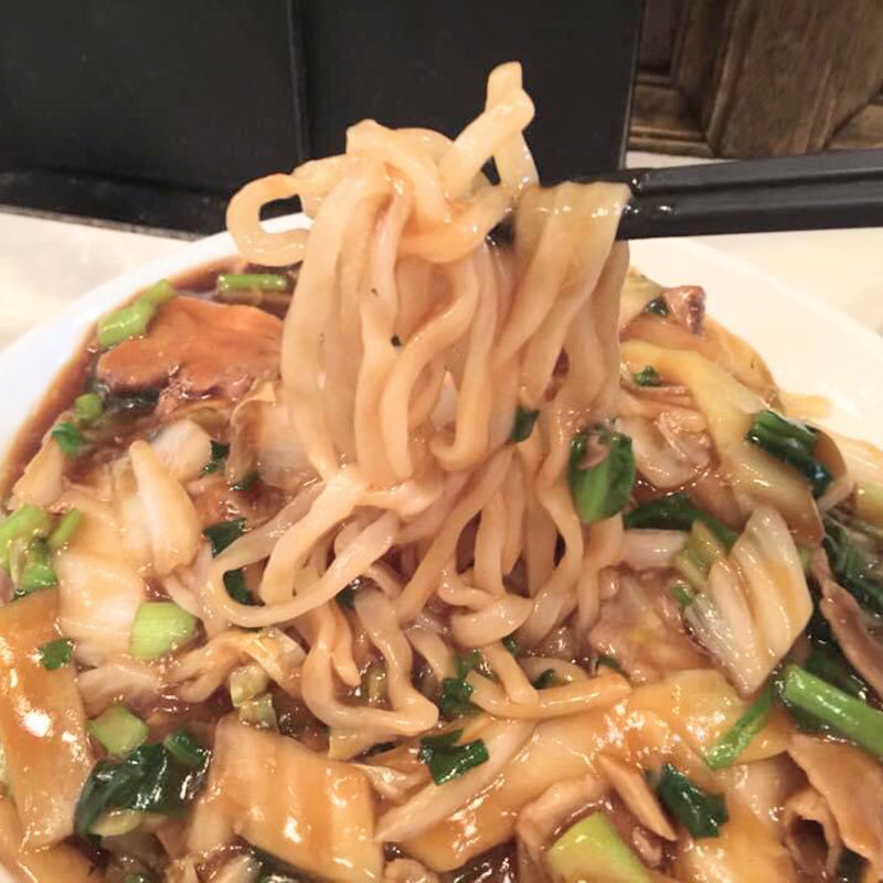 豚バラあんかけ焼きそば(万豚記 三軒茶屋店)