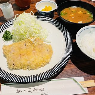 ロースカツ定食(蘭亭 ぽん多)