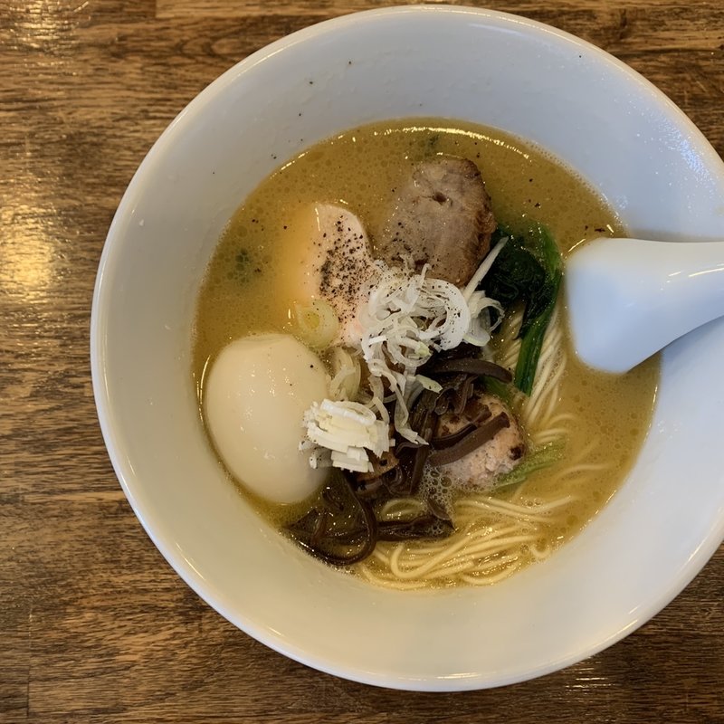 博多水炊きらーめん。よくはりトッピング。(麺屋 すみす)