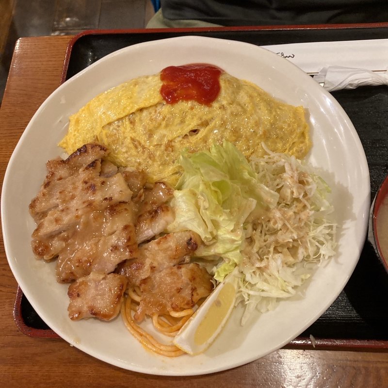 オムライス+しょうが焼き(ヤナギ)