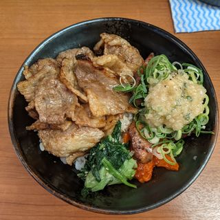 牛タン＆カルビ丼(肉のヤマキ商店 大崎ニュー・シティ店)