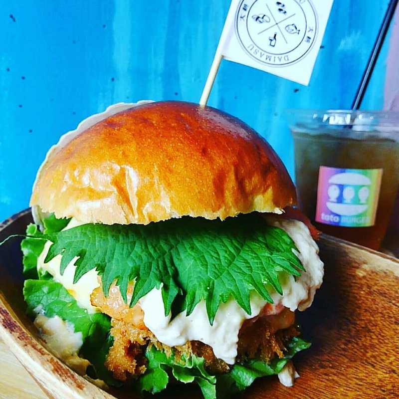 ホタテ貝&サーモンバーガー(toto BURGER)