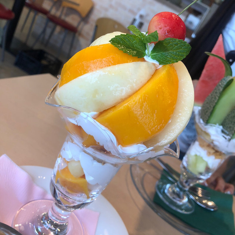 (ﾊﾟﾌｪとｸﾚｰﾌﾟのお店 ぶどうの木)