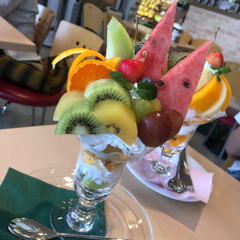 (ﾊﾟﾌｪとｸﾚｰﾌﾟのお店 ぶどうの木)