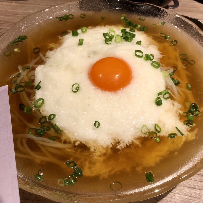 とろろ冷麺(肉と日本酒 )
