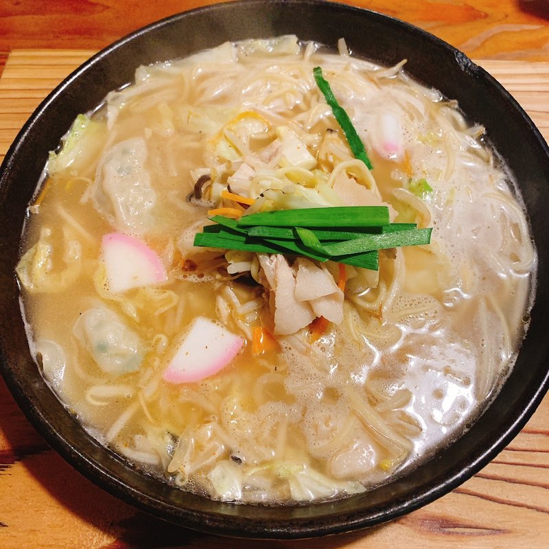 焚き餃子入ちゃんぽん(炊き餃子池田商店)
