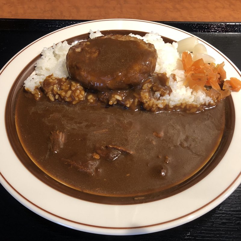 ハンバーグカレー(カレー専門店 クラウンエース 上野店 （カレーセンモンテン・クラウンエース）)