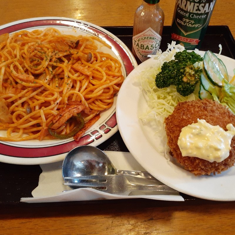 ナポリタンとカニクリームコロッケランチセット(エトワール埼玉霞ヶ関店)