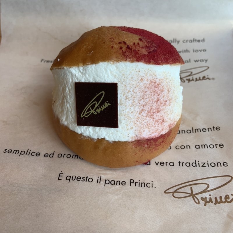 マリトッツォ ランポーネ&フラーゴラ(スターバックスリザーブロースタリー東京)