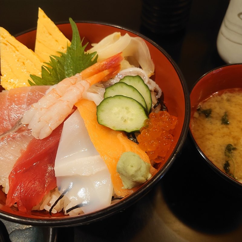 海鮮ちらし(魚扇)