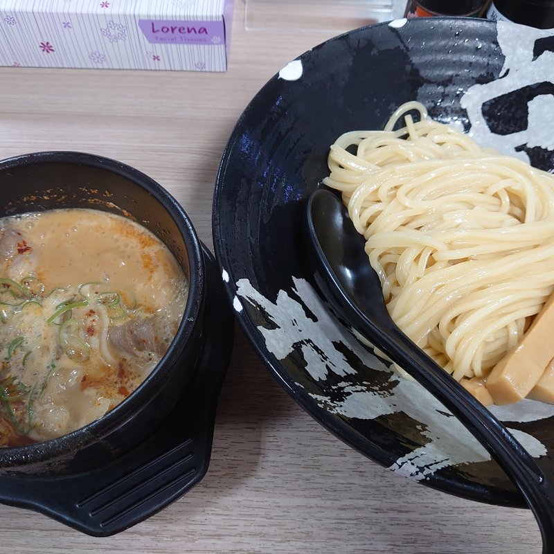 辛とんつけ麺(越後つけ麺 維新 大井町店 )