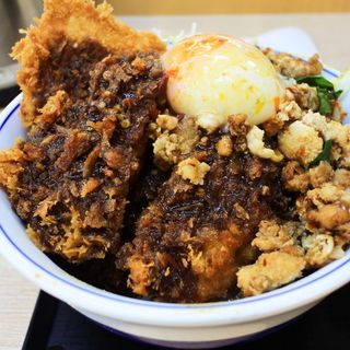 鶏ガパオダブルチキンカツ丼(かつや 宇都宮インターパーク店 )