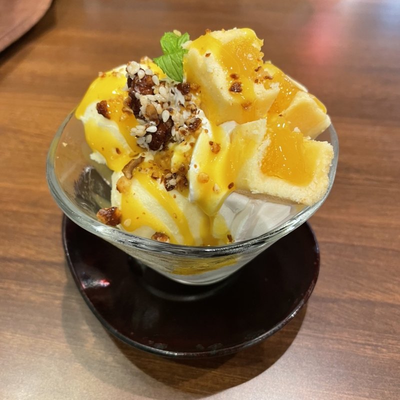 パイナップルケーキサンデー(京鼎樓 (ジンディンロウ)そごう千葉店)