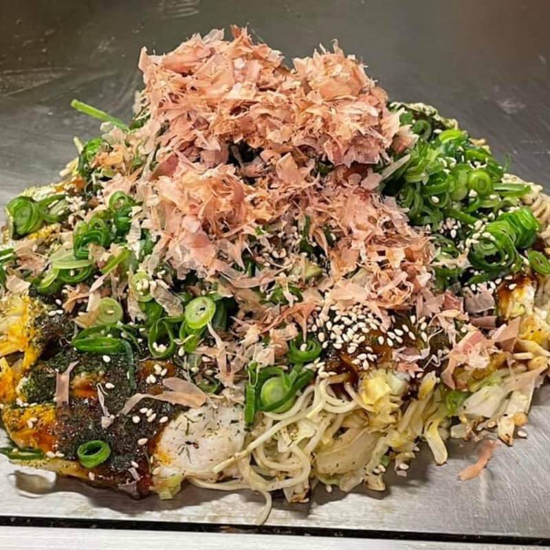 広島産直 ネギかけ肉玉そば(広島 ぶち旨屋)