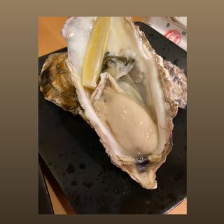 生牡蠣(よろい寿司 本郷台駅前店)