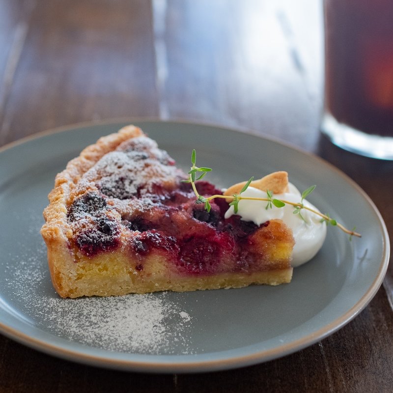 3種のベリーのベイクドタルト(カフェプラス)