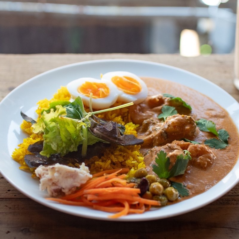 エビとココナッツのカレー(Room 2 Coffee & Roaster)