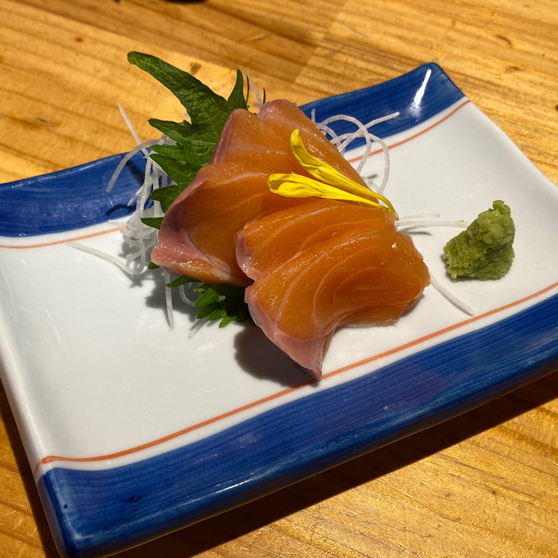 サーモンの刺身(魚のてっぺん )