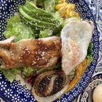 グリルチキンと彩り野菜のサラダランチ(友安製作所カフェ )