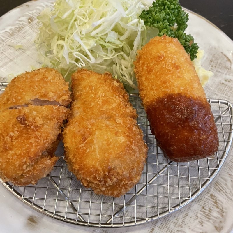 ヒレカツ＆カニクリームコロッケ(すゞ家 赤門店)