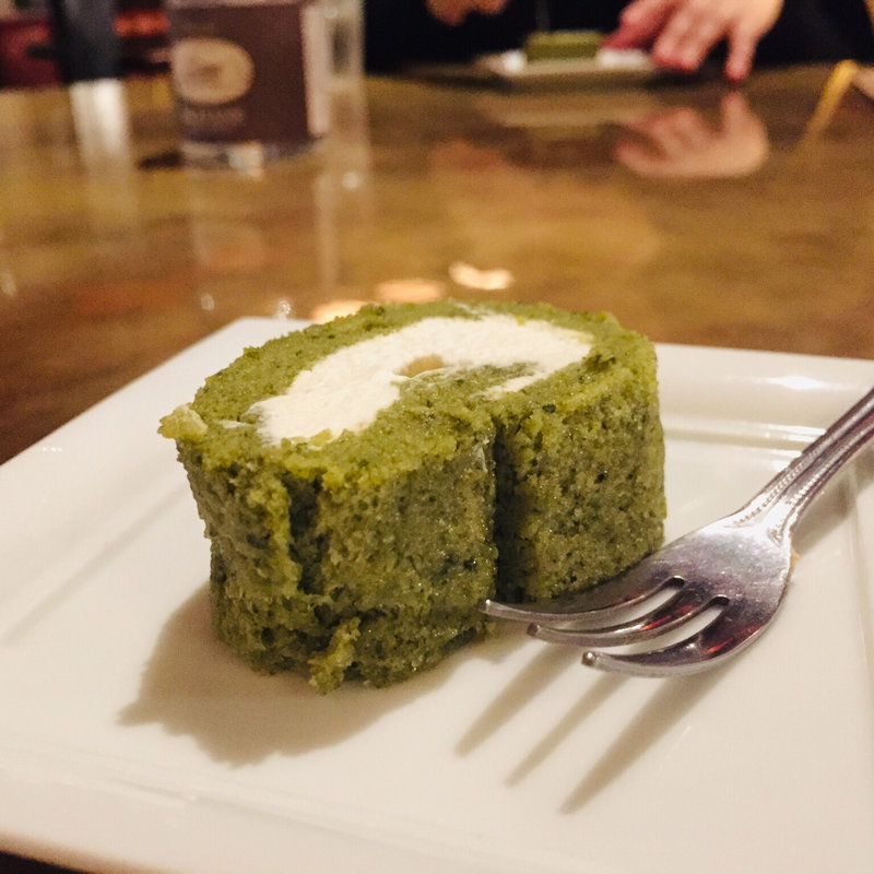抹茶のロールケーキ(B・B13BAR （ビー・ビー サーティーン バー）)