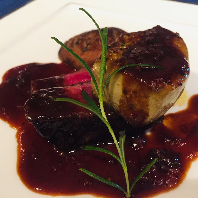 尾崎牛のロティとフォアグラのソテーのロッシーニ風w/原木椎茸のグリエ (フランス厨房 旬彩 中央駅店 )