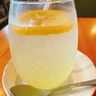 レモンスカッシュ(カフェはなはな)