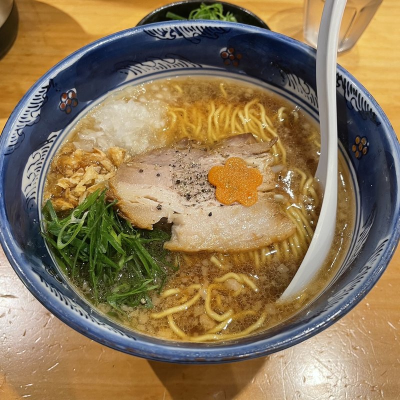 背脂焦がし醤油そば＋九条ねぎ(なかご)