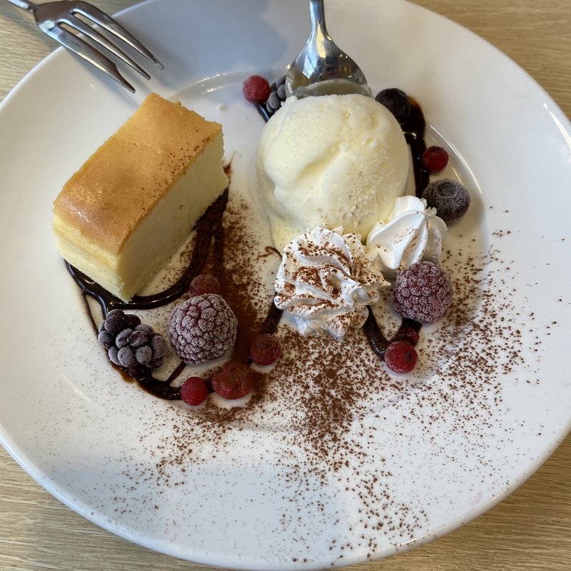 誕生日デザート(魚がし鮨 流れ鮨　大仁店 )