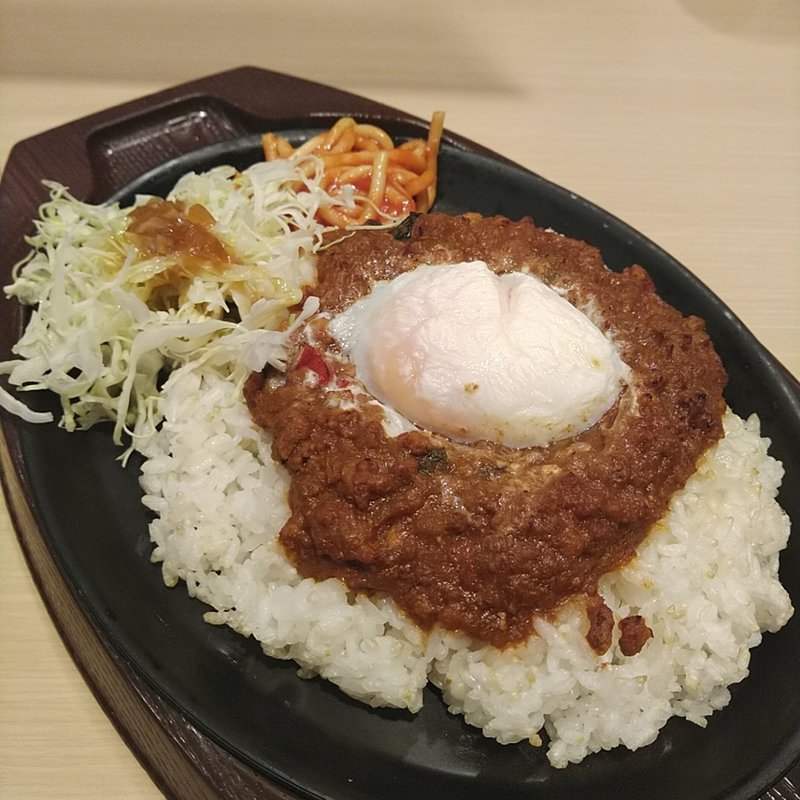 10種の刻み野菜の鉄板焼きキーマカレー(ガスト 水沢店 )
