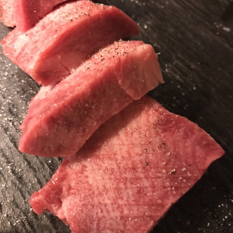 特上タン（厚切り）(にくがとう　人形町店)