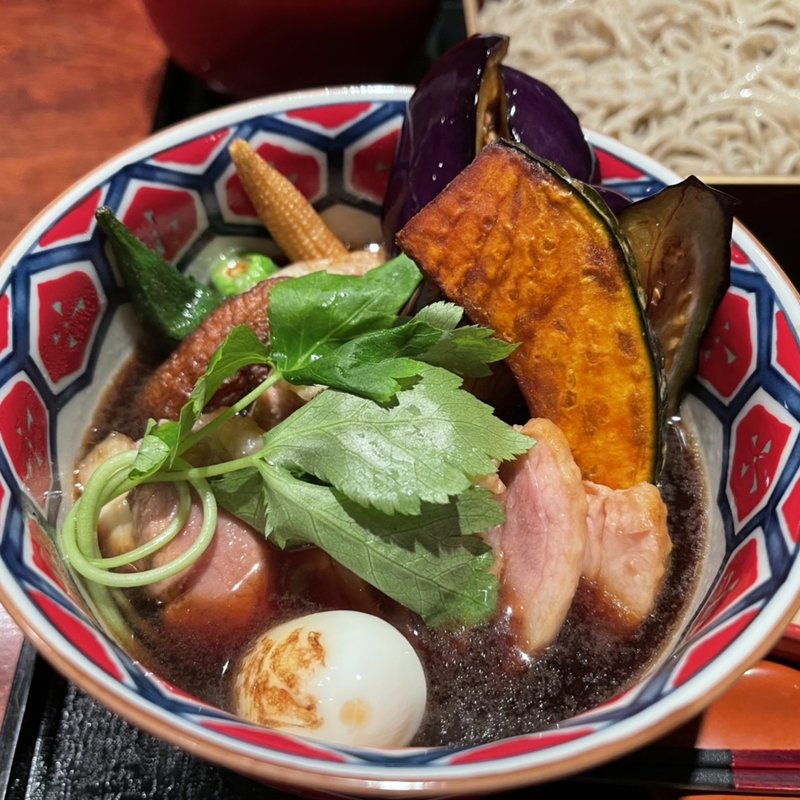 素揚げ野菜入り　鴨汁そば（黒）(創愿)