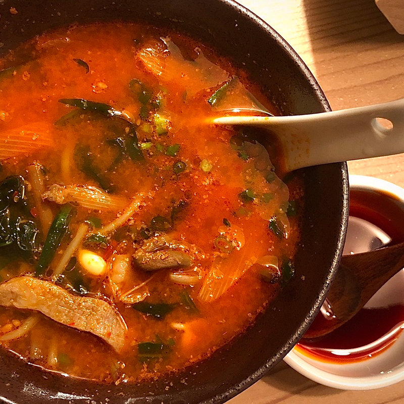 ユッケジャンスープ(カウンター焼肉専門　焼肉おおにし)