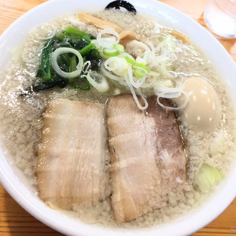 白の中華そば(伊藤商店 （イトウショウテン）)