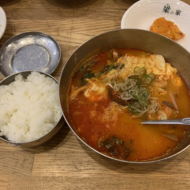 ユッケジャン＋ご飯付。(梁 (やん)の家 新大久保本店)