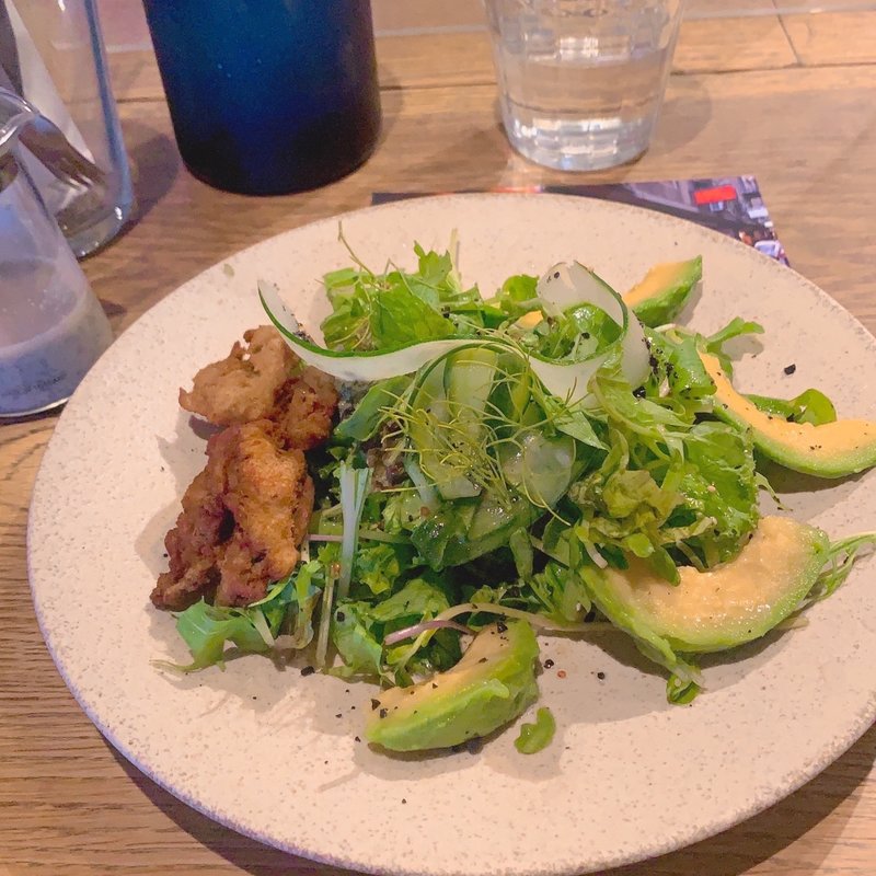 アボカドとソイミートのサラダ(LATTE GRAPHIC 町田店)