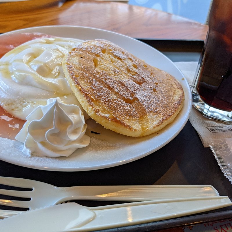 桃フロマージュのパンケーキ(タリーズコーヒー 春日部駅西口店)