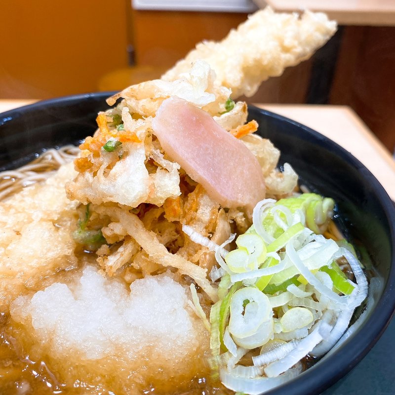 新生姜のミニかき揚げ天と穴子天そば（温）(箱根そば 豊洲店 )