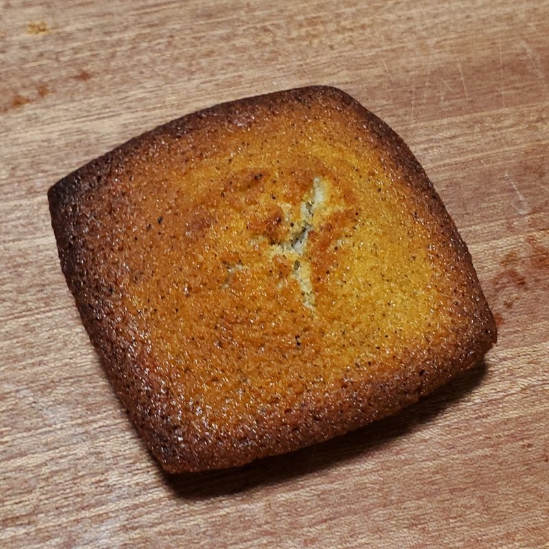 フィナンシェ・エシレ

(エシレ・パティスリー オ ブール ＜横浜＞)