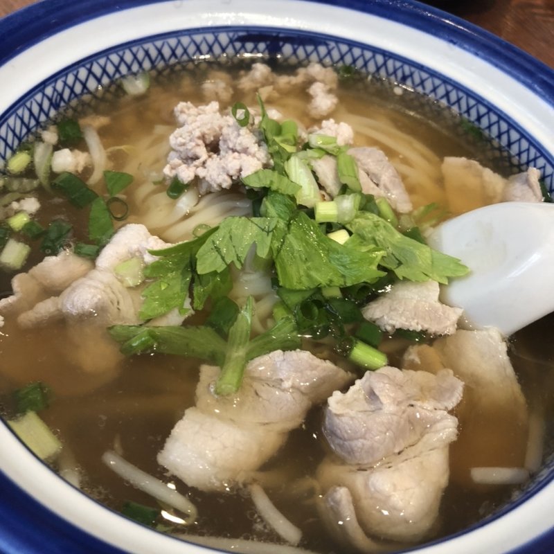 タイの汁そば(メナムのほとり )