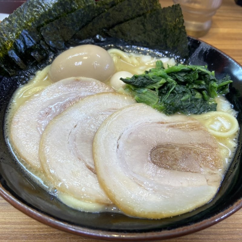 MAXラーメン（醤油　大盛り）(壱角家　西八王子店)