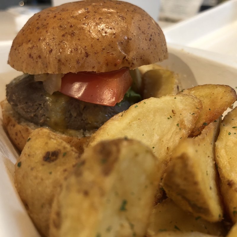 チーズバーガー(ゴホウビダイナー)