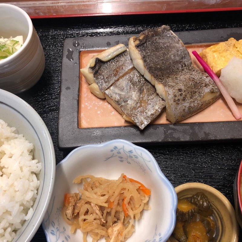 太刀魚塩焼（週替わり定食）(八丁堀 朋（ハッチョウボリ トモ）)