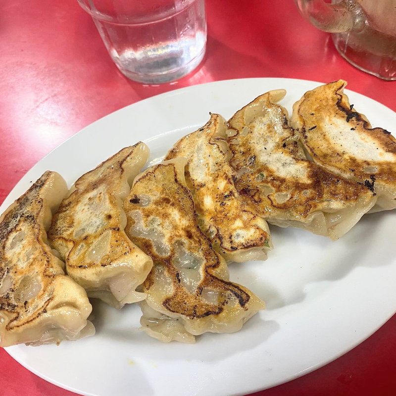 餃子(東京築地やよい麺)