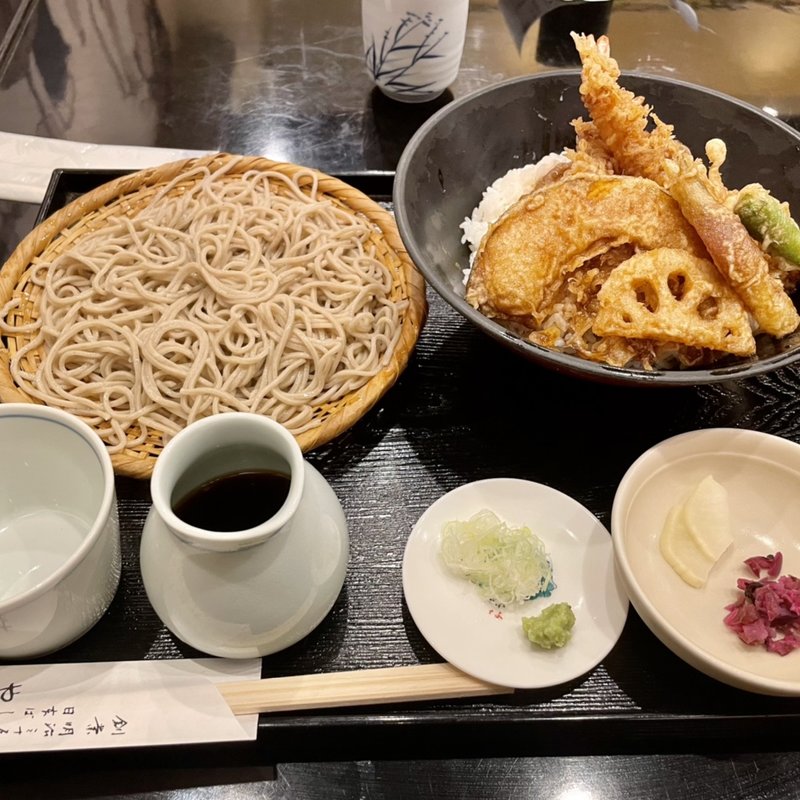 せいろそばと江戸前天丼(やぶ久 「両国江戸NOREN店」)