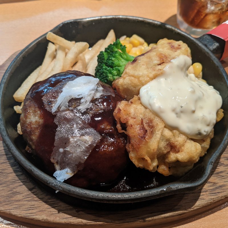 ハンバーグコンボ　チキン南蛮(YEBISU BAR（ヱビスバー） 大崎店)