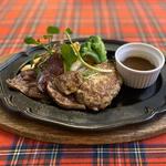 伝統ハンバーグと和風ステーキのコンビランチ(神戸屋 山之手本店 （コウベヤ）)