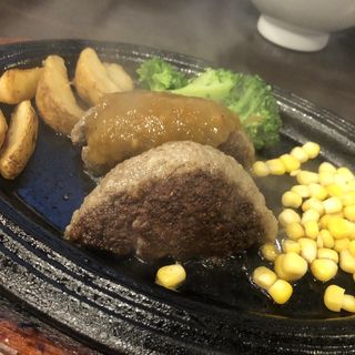 尾崎牛のハンバーグ (150g)(大井町銭場精肉店)