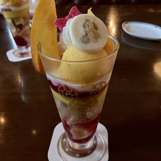 季節のパフェ(テディルーズヴェルトカフェ)